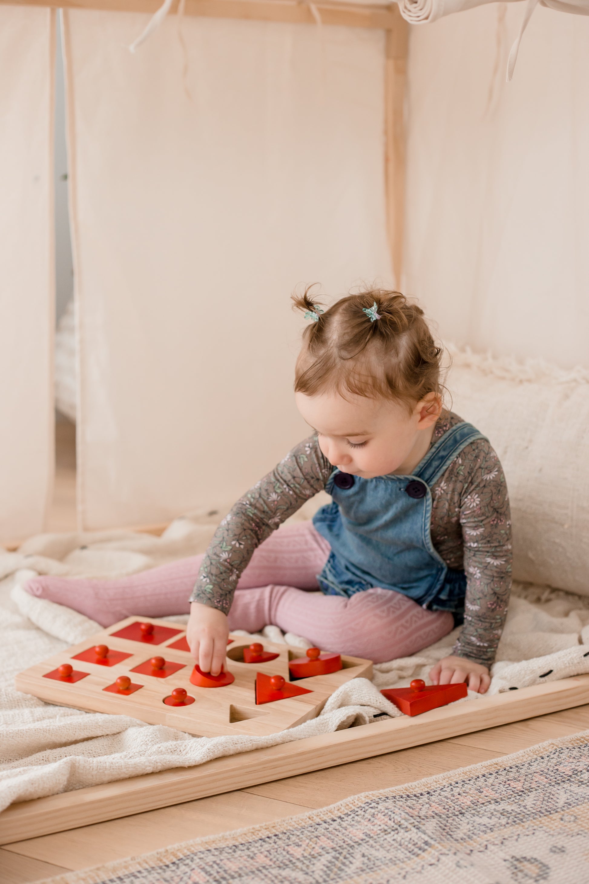 Montessori shape puzzles for toddlers